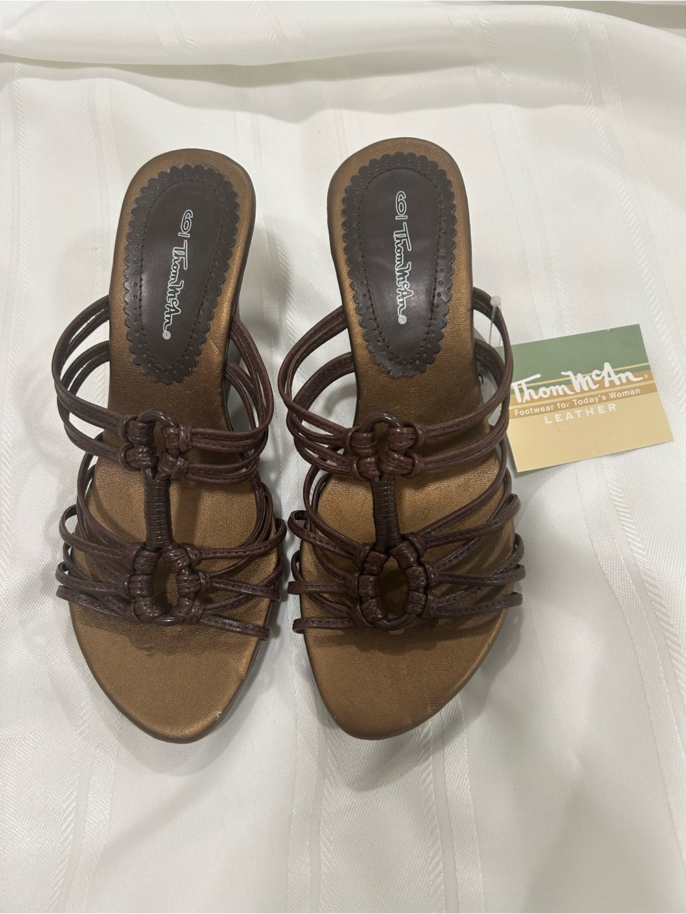 Thom McAn Brown Leather Strappy Wedge Sandals Size 6 NWT